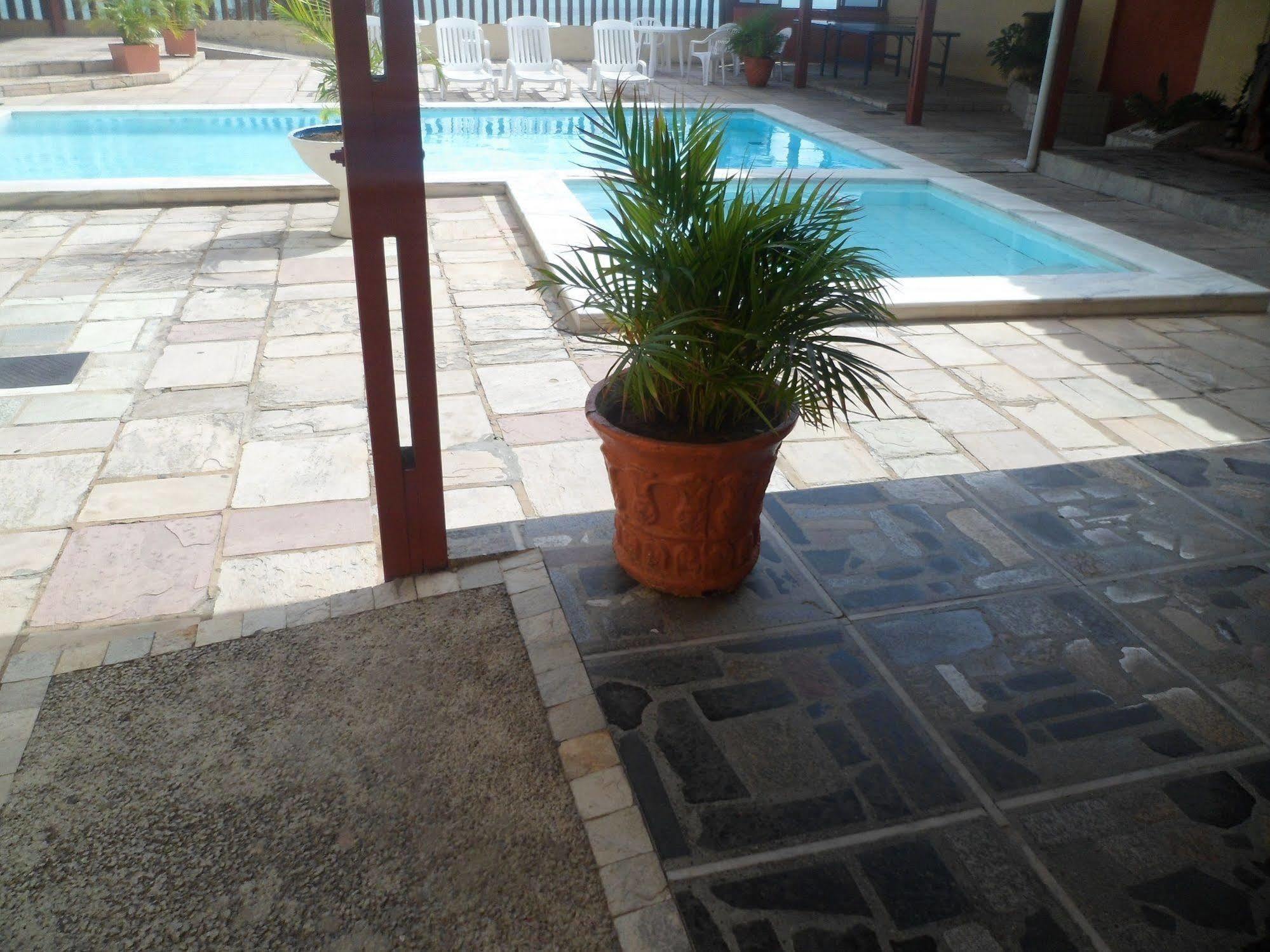 Laina'S Place Hotel Νατάλ Εξωτερικό φωτογραφία